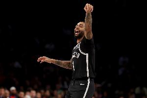 歐文降薪??Shams：獨(dú)行俠因此獲迷你中產(chǎn) 瞄準(zhǔn)拉塞爾&布羅格登