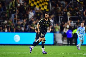 法媒：里爾正在轉(zhuǎn)會市場尋找前鋒，考慮簽下38歲的吉魯