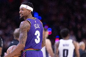 美記：比爾的立場和截止日一樣 若有合適下家他愿去 但更想留太陽