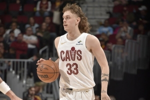 名記：騎士隊已向盧克-特雷弗斯提供一份雙向資格報價