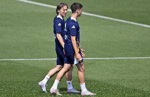 接班魔笛??阿隆索重用20歲居勒爾&連續(xù)4戰(zhàn)首發(fā)全勝，斬獲1球2助