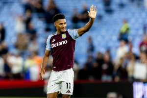 舊將：曼聯(lián)應(yīng)該簽沃特金斯，紅魔買(mǎi)了太多高價(jià)平庸貨還不好出手