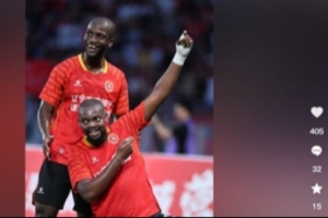 有心！遼寧鐵人外援姆本扎親承彎弓射雕致敬主帥李金羽