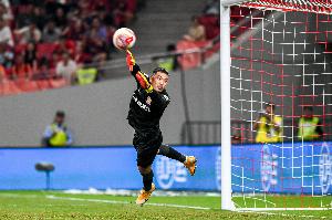 本賽季2次出場均零封！德轉(zhuǎn)：青島西海岸門將石笑天加盟遼寧鐵人