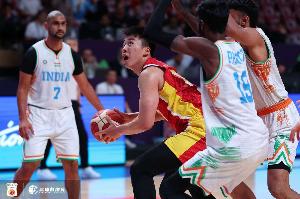 媒體人：小組賽練級(jí)結(jié)束 接下來(lái)是真刀真槍較量 我們還是一場(chǎng)場(chǎng)拼