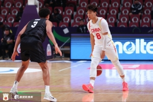 媒體人：趙睿表現(xiàn)有起伏 曾遭到了不少球迷的攻擊 他差點(diǎn)就放棄了