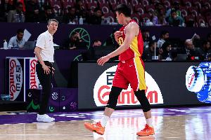 媒體人：中國男籃比預(yù)期的更強勢 新西蘭為身高短板付出了代價