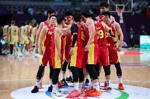 媒體人：我已經(jīng)很滿足了 給中國隊送上掌聲吧 他們值得大家的稱贊