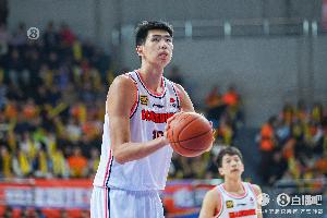 媒體人談潛在四方交易模型：徐昕去同曦 王嵐嵚去北控 遼寧拿錢