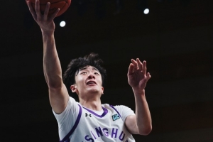 拼盡全力！隰泰誠11中7空砍全隊最高22分7板外加4助 三分2中2