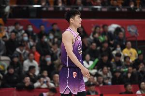 媒體人：陳國(guó)豪接近超級(jí)B類合同轉(zhuǎn)會(huì)廣東 廣東送還王少杰+轉(zhuǎn)會(huì)費(fèi)