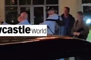 英媒：沃爾特馬德抵達(dá)英國(guó)，即將加盟紐卡斯?fàn)? >
                                        </div>
                                    </div>
                                                                        <div   id=