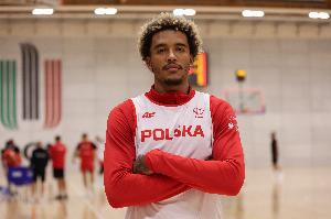 小腿受傷無緣歐錦賽 波蘭首勝后索漢發(fā)推：?。。。。?！Let's go