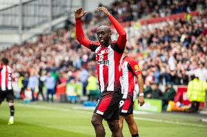 天空體育：紐卡敲定沃爾特馬德后不會(huì)再追拉爾森，仍想簽下維薩