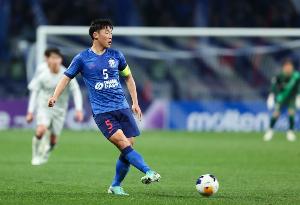 記者：上海申花今日重新集結(jié)，球隊(duì)將在周六與廣西平果進(jìn)行教學(xué)賽