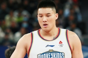 媒體人：同曦放棄應(yīng)得的錢(qián)財(cái)非易事 他們不是不差錢(qián)的土豪俱樂(lè)部