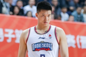 CBA官網(wǎng)更新聯(lián)賽自由球員名單：新增曾繁日、田宇恒