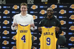 布朗尼單臂補(bǔ)扣？克內(nèi)克特：他是我兄弟 那太燃了&非常完美