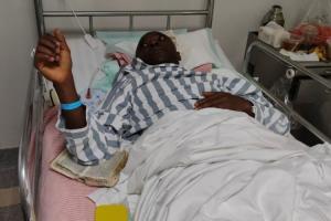 主刀醫(yī)生：廣西外援阿薩莫阿術(shù)后恢復(fù)超預(yù)期，重返賽場問題不大！