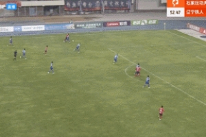 太強了！姆本扎魚躍沖頂梅開二度26輪26球，遼寧鐵人再度領(lǐng)先