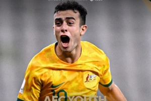 官方：澳大利亞中場巴多拉托當選亞足聯(lián)年度最佳青年球員