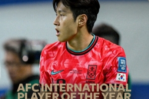 官方：李剛?cè)十斶x亞足聯(lián)年度亞洲最佳國際球員