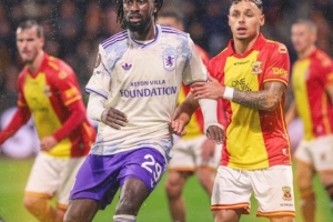 歐聯(lián)杯：維拉開場4分鐘閃擊但慘遭逆轉(zhuǎn)，客場1-2不敵前進(jìn)之鷹