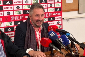 炮轟足壇潛規(guī)則！維加港主帥：這里只有認識球隊主席的人才能執(zhí)教