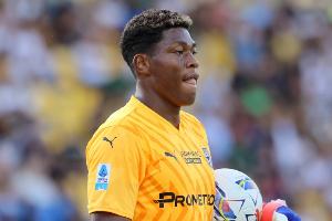 戰(zhàn)米蘭時左手手指受傷，鈴木彩艷將退出本期日本隊大名單