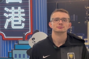 歡迎回歸！上賽季FMVP厄特爾回到香港 備戰(zhàn)CBA俱樂部杯&新賽季NBL