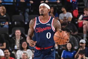 帕金斯：哈里森被解雇完該輪到弗蘭克了 你用比爾替換了鮑威爾？