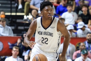 13號秀！貝弗利：我的訓(xùn)練師說奎因是小約基奇 連鄧肯也喜歡他