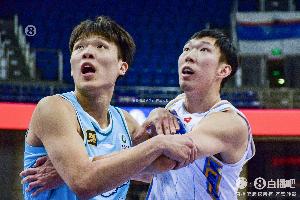 周琦談楊瀚森：建議談不上 不同階段有不同困難 希望把心態(tài)調(diào)整好