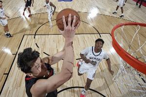 拓記：球隊選楊瀚森或是個錯誤 13號秀奎因打出優(yōu)異表現(xiàn)楊卻被DNP