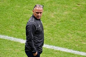 0-6慘?。∷孤宸タ酥鲙洠何覀兒茈y跟上對手，將好好準(zhǔn)備附加賽