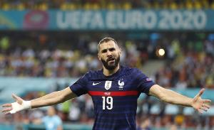 羅滕支持本澤馬和格列茲曼重返法國國家隊(duì)，但另外兩位名宿反對(duì)