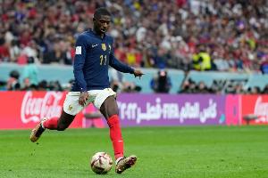 法國隊(duì)醫(yī)批巴黎隊(duì)醫(yī)：他又不是上帝，巴黎對(duì)待登貝萊和杜埃雙標(biāo)