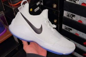 這個配色如何？球鞋博主曬明年將復刻歸來的喬治PG 1！