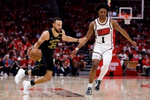 周三競(jìng)彩籃球強(qiáng)檔：火箭防守穩(wěn)健 勇士庫(kù)里神勇