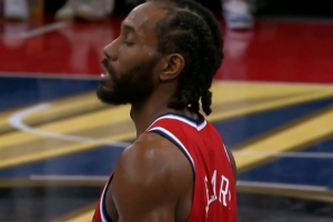 強(qiáng)行續(xù)命！萊昂納德接球再中三分球 分差剩3分