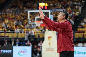 媒體人：實在不行中國男籃可以考慮五小 用鋒線天賦硬碾這球能打