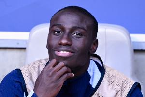 還有2年合同??門(mén)迪時(shí)隔半年復(fù)出又傷了 8個(gè)月踢1場(chǎng)身價(jià)剩1000萬(wàn)