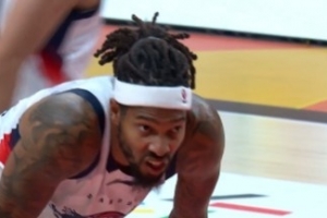 新外援好用！珀塞爾10中7高效拿下21分8板2助3斷