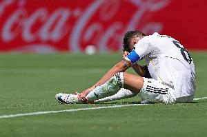 啥時(shí)候是個(gè)頭??阿諾德傷2個(gè)月+卡瓦哈爾手術(shù)，82又要踢右后衛(wèi)了