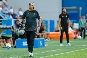 名宿：支持薩里的建議，把VAR回放設(shè)施移到替補(bǔ)席對(duì)面球場(chǎng)另一側(cè)