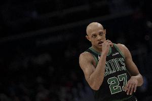 沃爾什：得分后我不會(huì)想剛才發(fā)生的事只想回防 這是我關(guān)注的重點(diǎn)