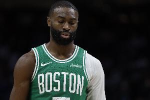 湖凱經(jīng)典對決！布朗：作為球員還能奢求比這更好的籃球氛圍嗎