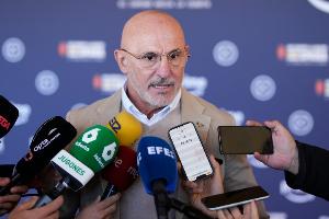 德拉富恩特：世界杯沒(méi)有比賽是容易的，我們的目標(biāo)不僅是小組晉級(jí)