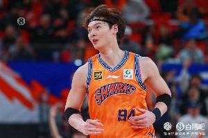 盧偉：王哲林今夏每天罰球練100-200個 所以罰籃比之前進步不少