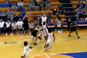 沖擊力十足！張博源15中6得18分9板2助 三分4中1